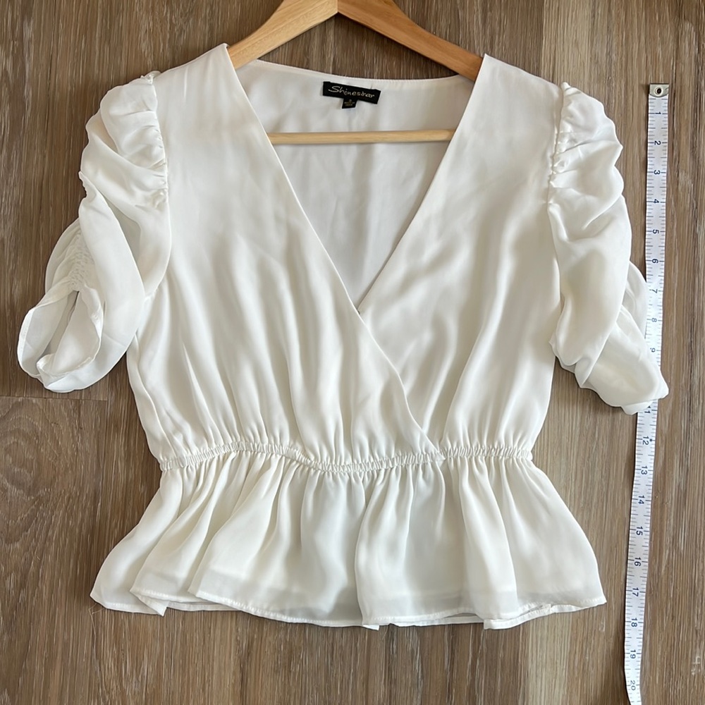 🌸Puff sleeve top